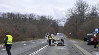 Ето какво остана от турски автомобил, забил се в джип на жандармерията край Малко Търново