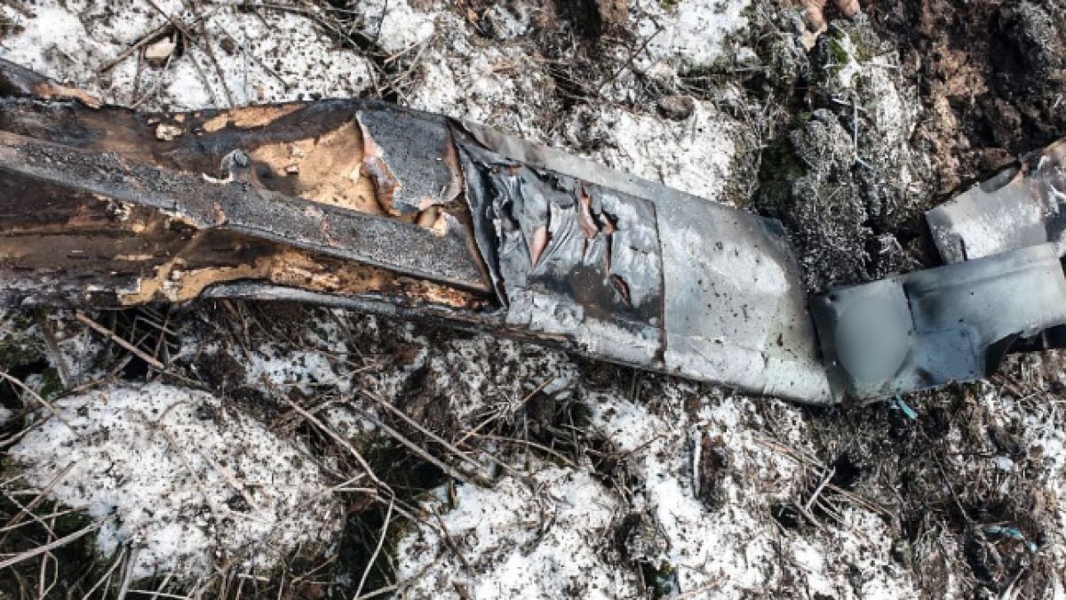 Украински бойци свалиха руска ракета Х-101 с картечници и автомати СНИМКИ