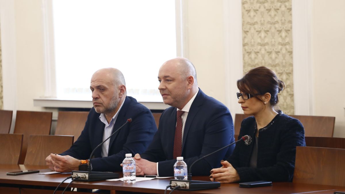 Вигенин разкри как проф. Габровски е опитал да съблазни БСП, удря на камък заради...