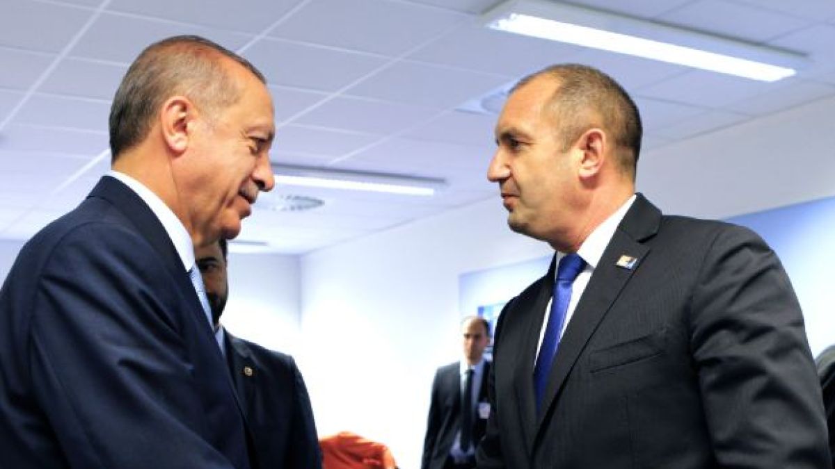 Радев и Ердоган се чуха по телефона, ето какво си казаха
