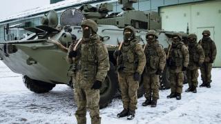 Изненадващо: Руски спецназ от ГРУ и арктическа пехота превзеха с десант стратегически остров до Херсон КАРТИ