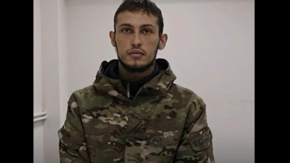 ВИДЕО от войната: Изкопаване на собствен гроб и след това екзекуция