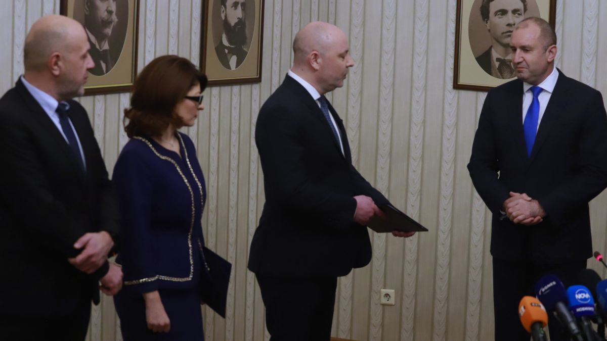 В ПП много разтревожени от имената на министрите в правителството "Габровски" 
