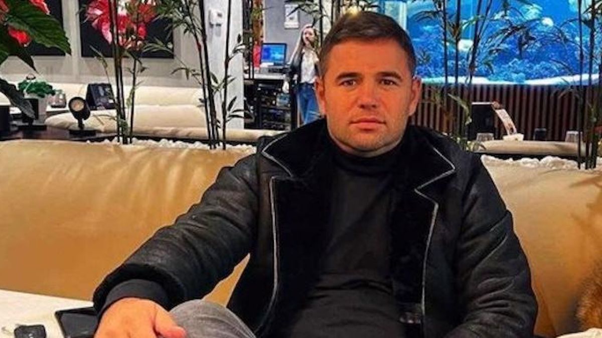 Разкритие: Бизнесменът, пребил жена си с тенис ракета, се оказа близък с политици-милионери