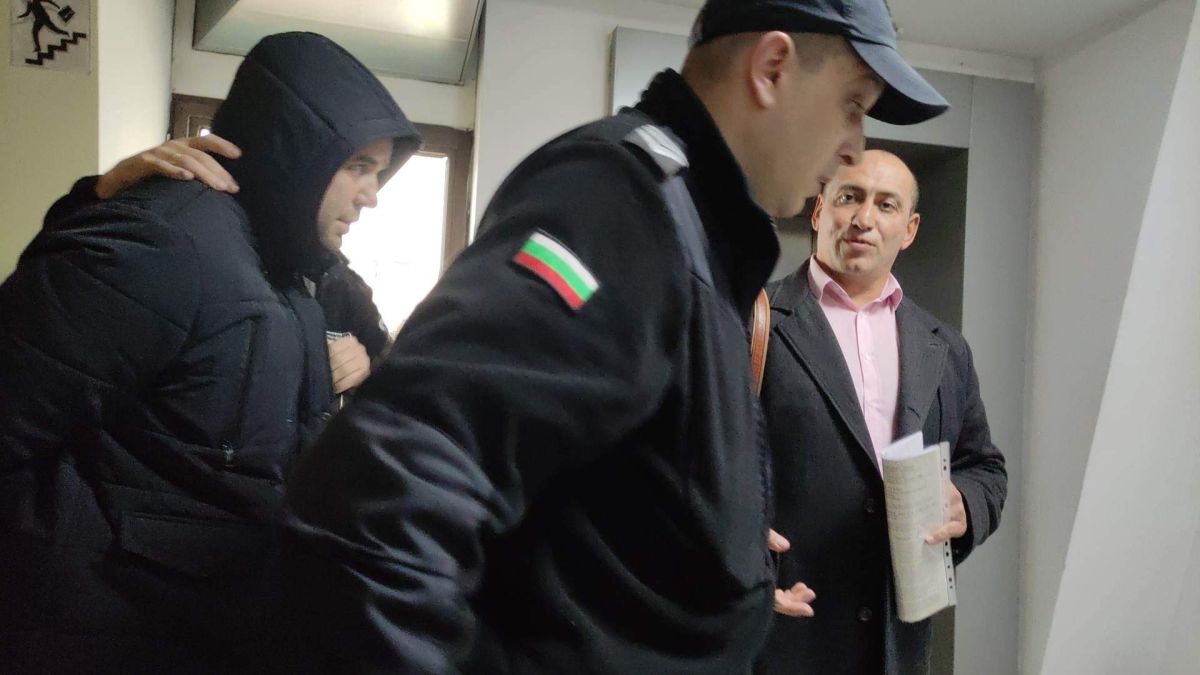 Брутални разкрития: Ето на какво Симо подлагал жена си, преди да я пребие с тенис ракета СНИМКИ 