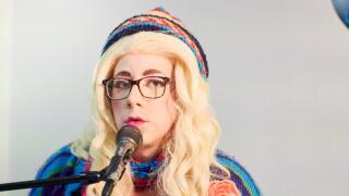 Прочут наш джендър хули България: Тук цари фашизъм, ЛГБТ хората страдат