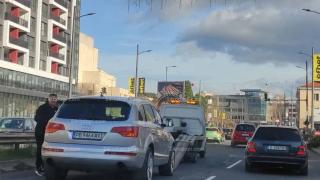 Пловдивчанин с джип се изложи в Кърджали, местните го попиляха 