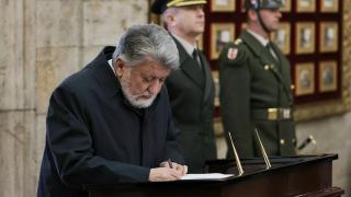 Вежди Рашидов и куп депутати се поклониха пред Ататюрк СНИМКИ