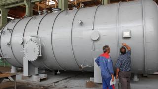 Какво се случва? Масови съкращения в руска компания на територията на "Лукойл Нефтохим"