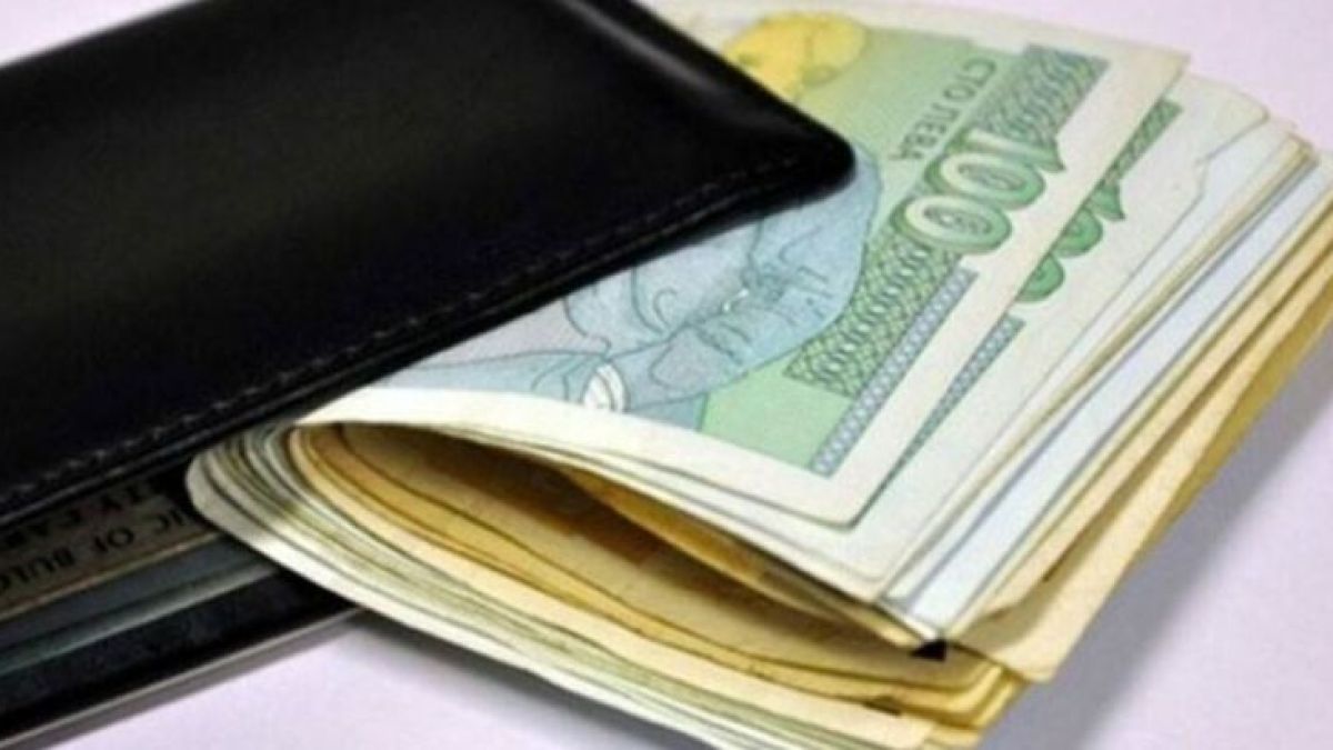 Бургазлията изгубил много пари в центъра на града, не вярва на връхлетялото го чудо  