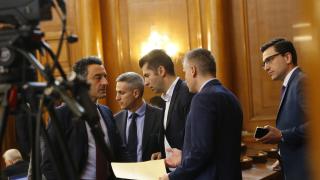 Разцепление! Депутати на Промяната и ДБ извъртяха мръсен номер на Кирил и Асен БЛИЦ TV