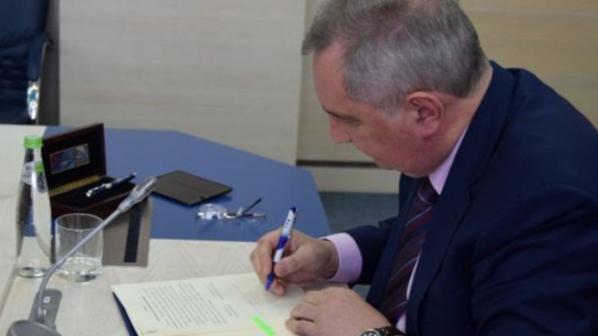 Горещи новини за Рогозин, покосен от осколки на снаряди при обстрел на Донецк от ВСУ 