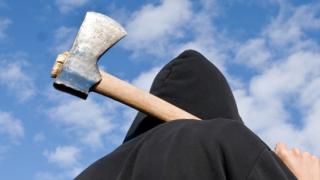 Извънредно: Задържаха убиеца с брадвата от Биволаре, но...