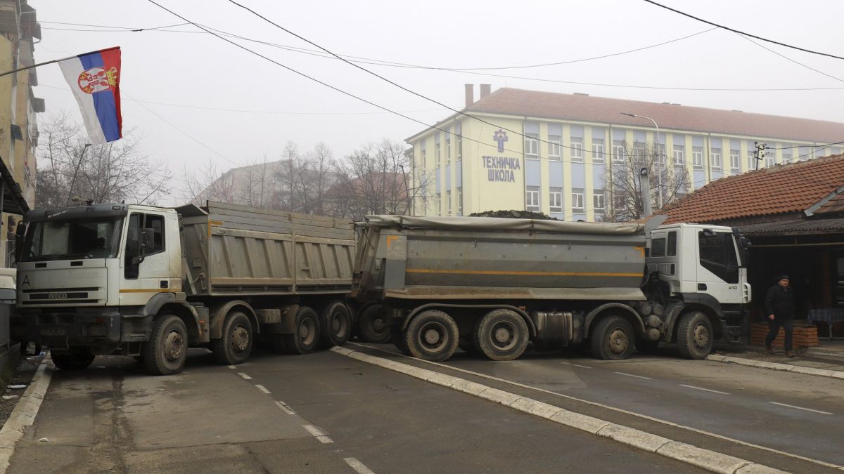 Нови барикади в Северно Косово 