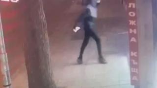 Маскиран апаш обра за секунди заложна къща в Пловдив СНИМКА 