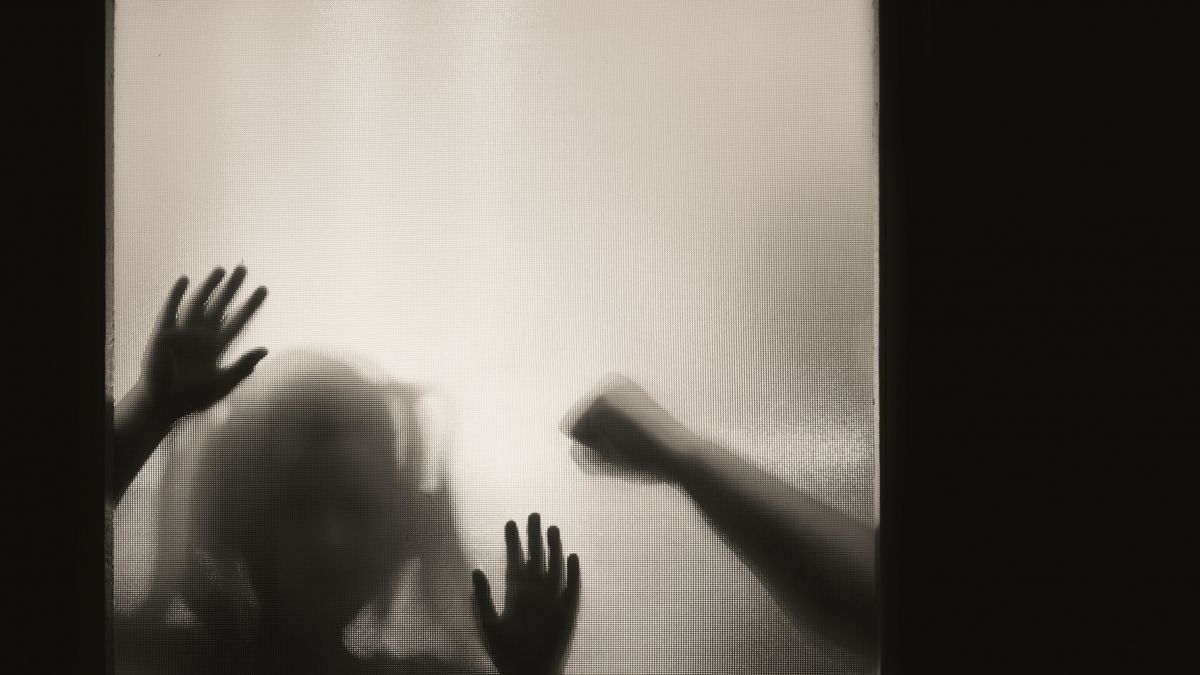 Детски писъци смразиха Кресна, задържан е насилникът Атанас