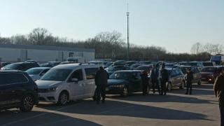 Истерията продължава: Нашенци отново се юрнаха към Турция СНИМКИ