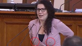 Гореща изцепка на палавата Калина Константинова възбуди народното творчество, ето как СНИМКИ 18+