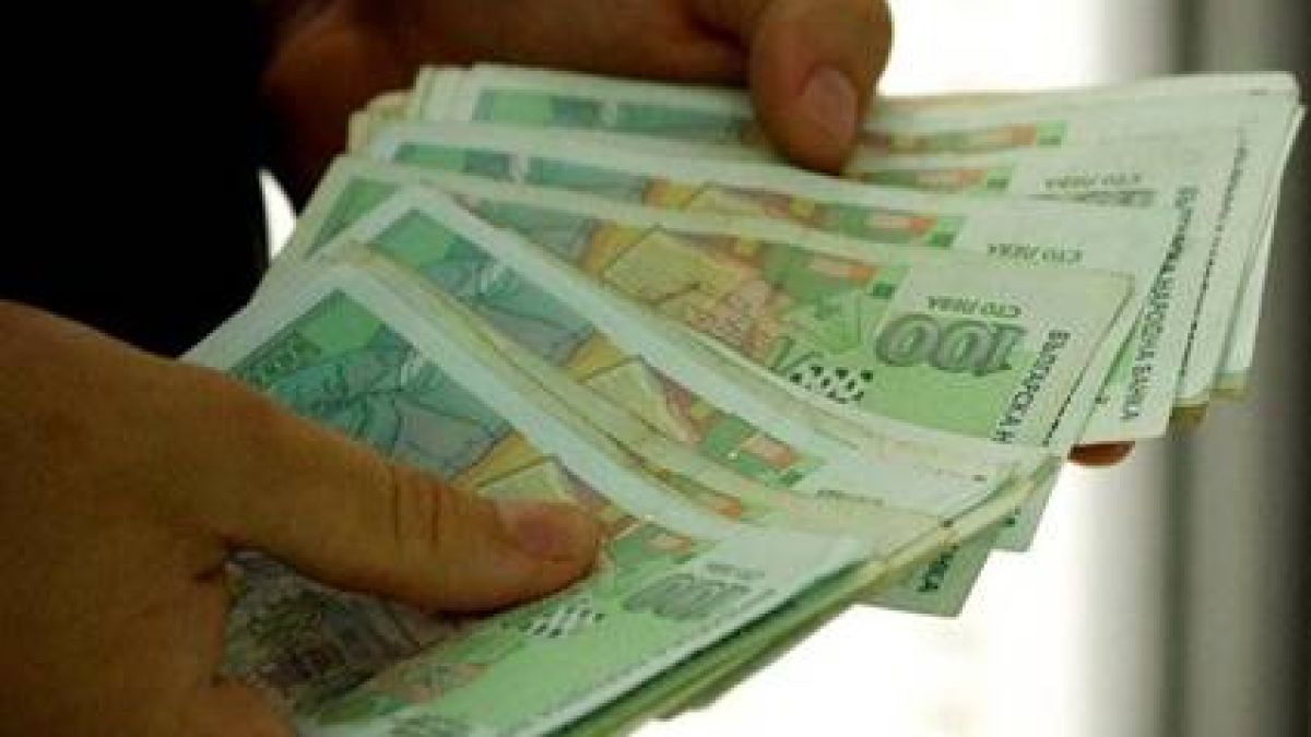 Нещо страшно се е случило с банкнотата от 100 лева през 2022 г, икономисти казаха какво 