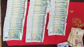Съпрузи от Враца направиха далавера за близо 400 бона, но...