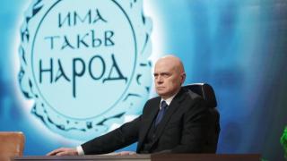 След "Лена хищна хиена": Слави изригна срещу политиците с нов музикален поздрав ВИДЕО 
