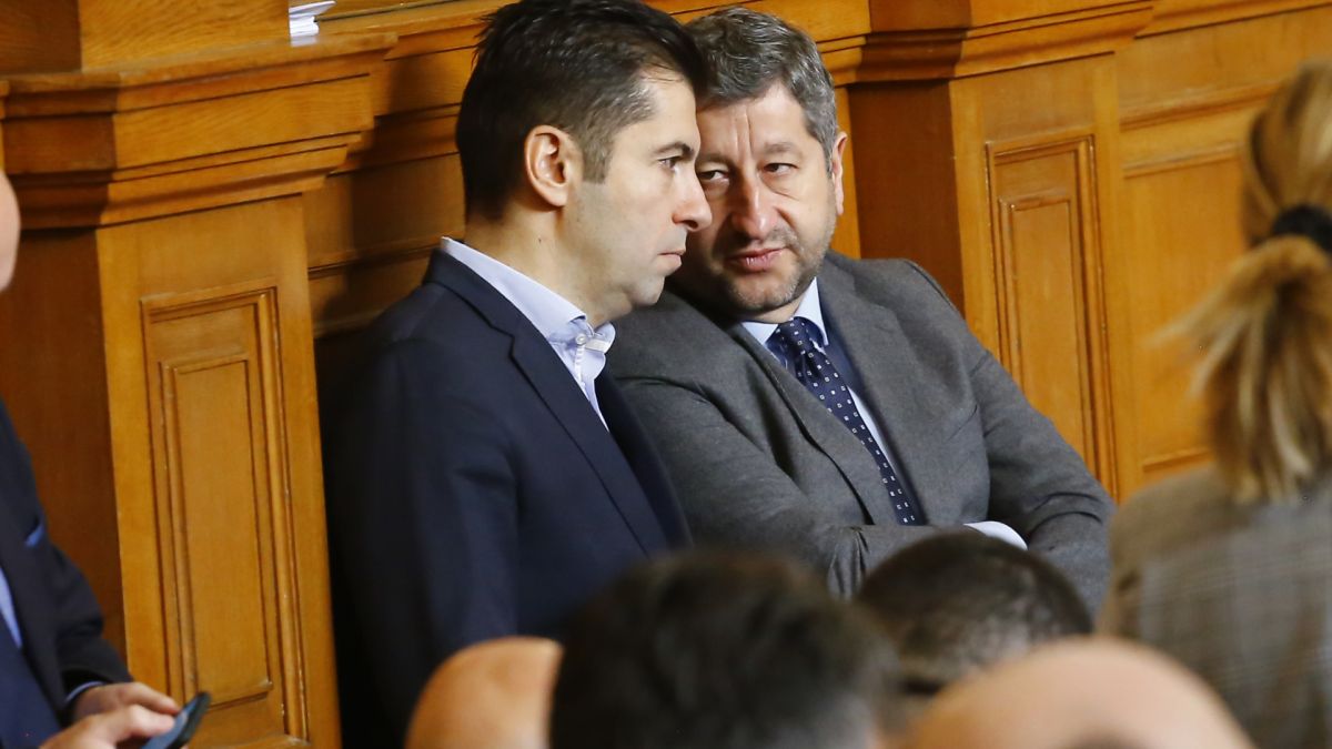 Политолози разкриха коварен план на ПП и ДБ, ще ударят ГЕРБ с този ход