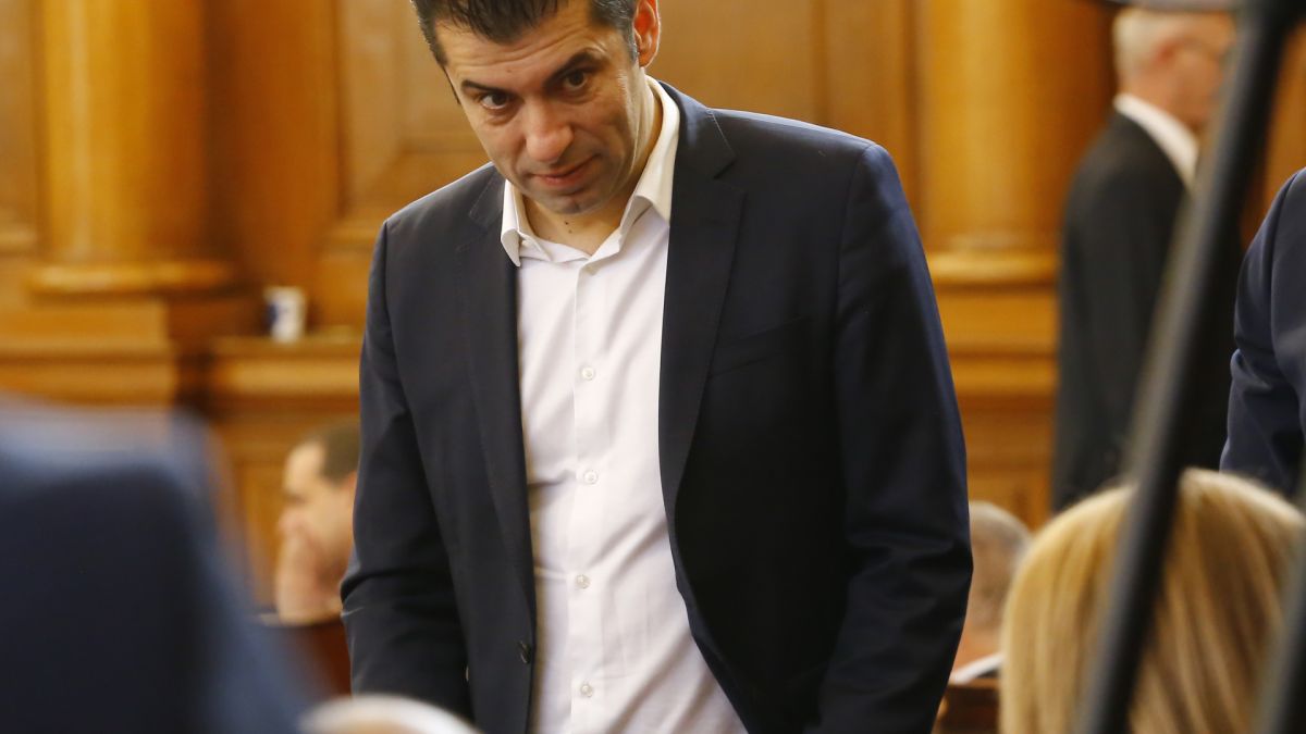 Европейски премиер, женен за мъж, подкрепи Кирил Петков, ето кой е той 