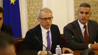Акад. Денков размаха пръст на ГЕРБ, ПП не са готови за...