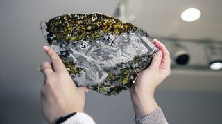 Обрат: Теорията за Слънчевата система ни система под въпрос