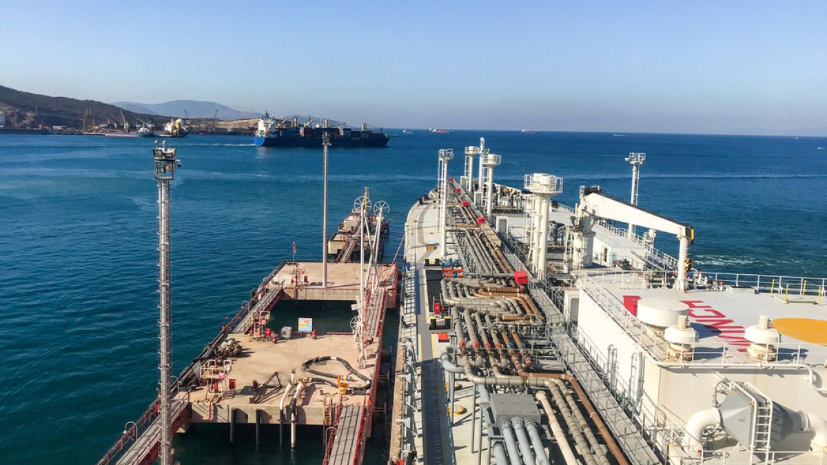 МС ще подпише споразумение за достъп на "Булгаргаз" до турските терминали за втечнен газ