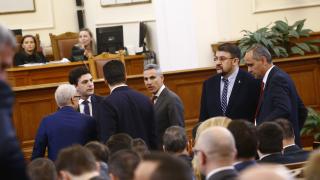 ПП чакат чудо за третия мандат, посочиха условията си