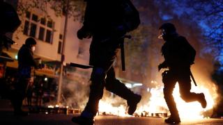 Шок и ужас в Германия от масови безчинства на обезумели бежанци, нападат и стрелят на месо ВИДЕО