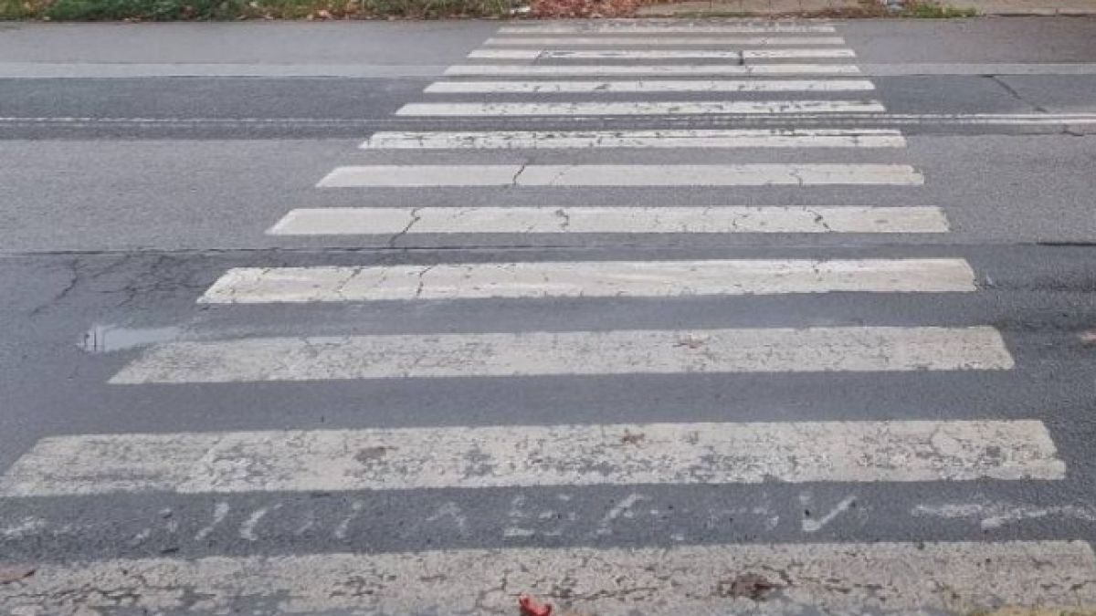 Ужасяващ инцидент с две ученички в Горна Оряховица, линейка хвърчи към болницата 