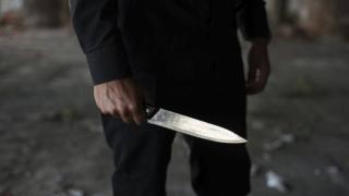 Пак безчинство: Ромска банда би и кла IT специалист насред центъра на Варна!