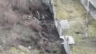 ВИДЕО от войната: ВСУ показа неуспешен щурм на ЧВК "Вагнер" до Соледар