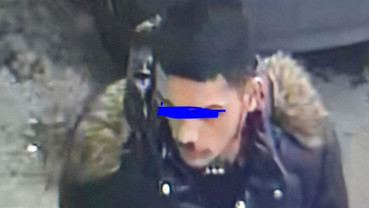 Издирват този наглец за кражба в столичен квартал СНИМКИ