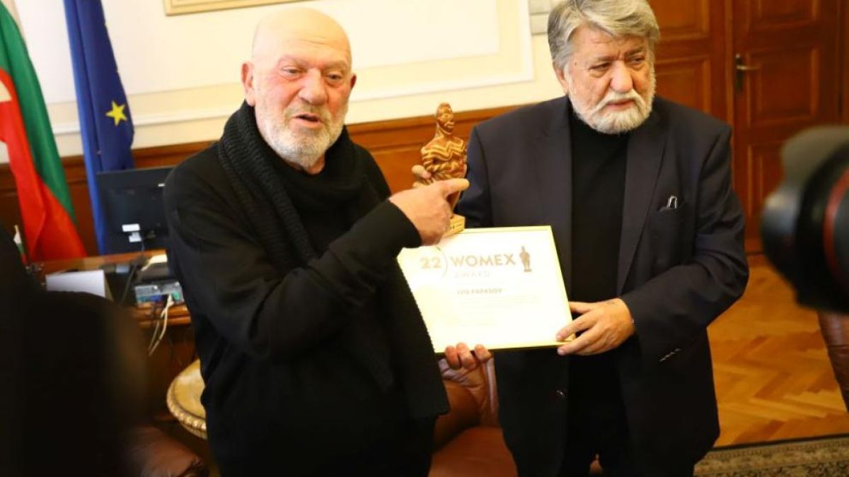  Ибряма с пожизнена пенсия за особени заслуги към България