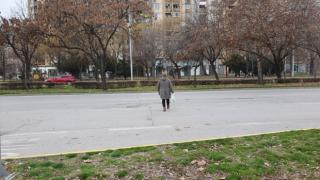 Не правете като тази пловдивска леля, нищо че други луди я имитират ВИДЕО