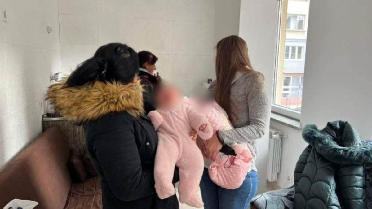 Родителите на разменените бебета поискаха бомбастично обезщетение от "Шейново" 