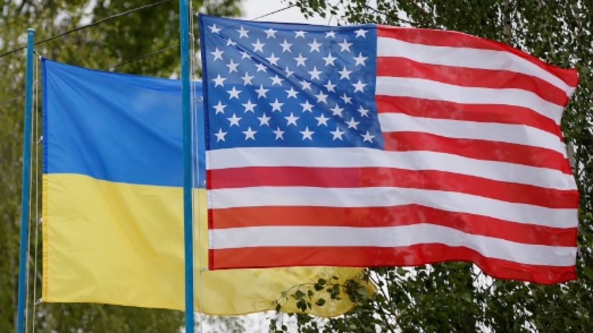 Американска делегация е на посещение в Киев, подробности за срещата