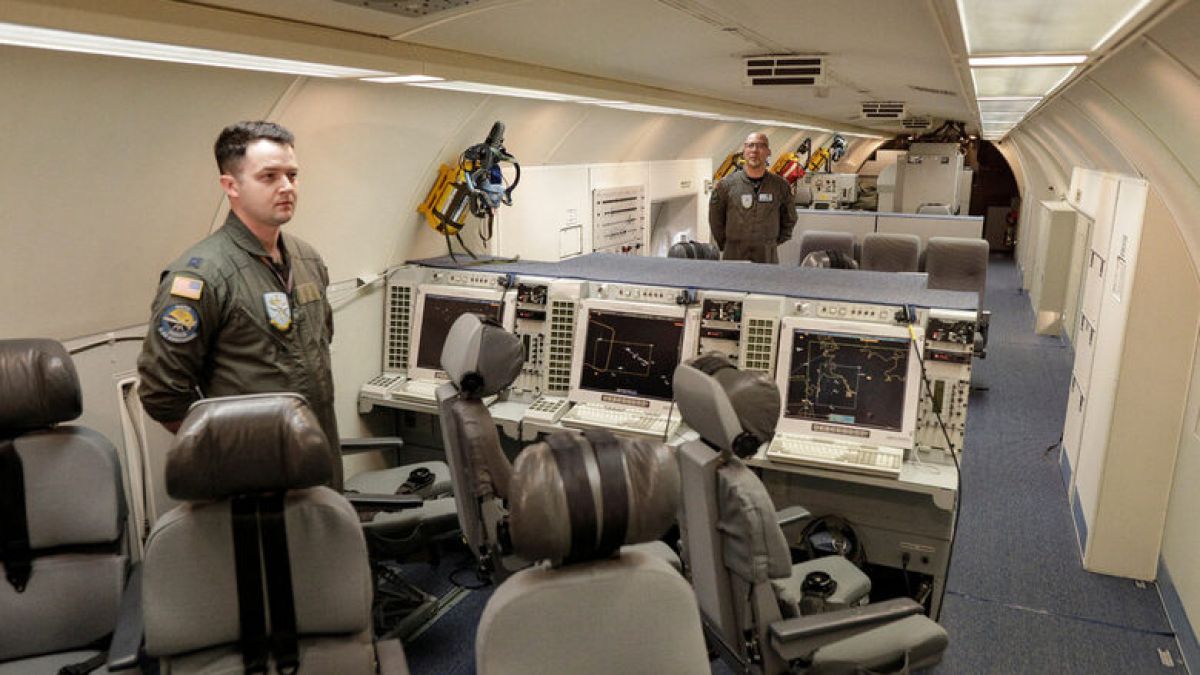НАТО разположи американски самолети AWACS в Румъния, става страшно! ВИДЕО
