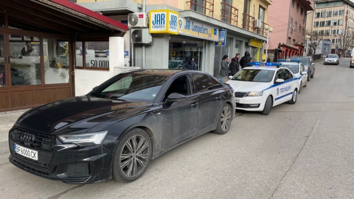 Ето го богаташкото синче Емилио, издънил се с кокаин във Враца СНИМКИ