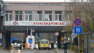  Чудо! Спасиха живота на родилката с близнаците, изписват я до дни ВИДЕО