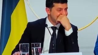 Появи се ВИДЕО как реагира Зеленски след призив на Путин за мир в Донбас