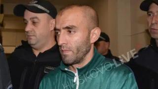 Извергът Александър, убил с брадва 67-г. Глезос заради 200 лв., изнагля брутално ВИДЕО 