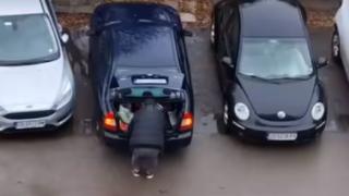 Столичен шофьор ошашави мрежата с изобретателност ВИДЕО 