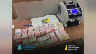 Украински зам.-министър гушна колосален подкуп от генератори, Зеленски побесня 
