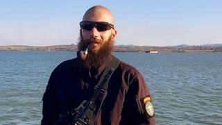 Извадиха пистолет на депутат от "Възраждане" и стана страшно! Замесен е...