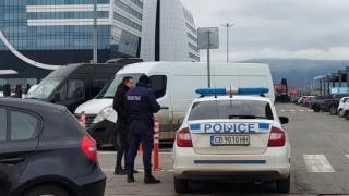 Ексклузивни разкрития за крупния обир на паркинг на "Метро", апашите задигнали... 