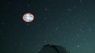Мистериозна спирала в небето над Хавай побърка всички ВИДЕО